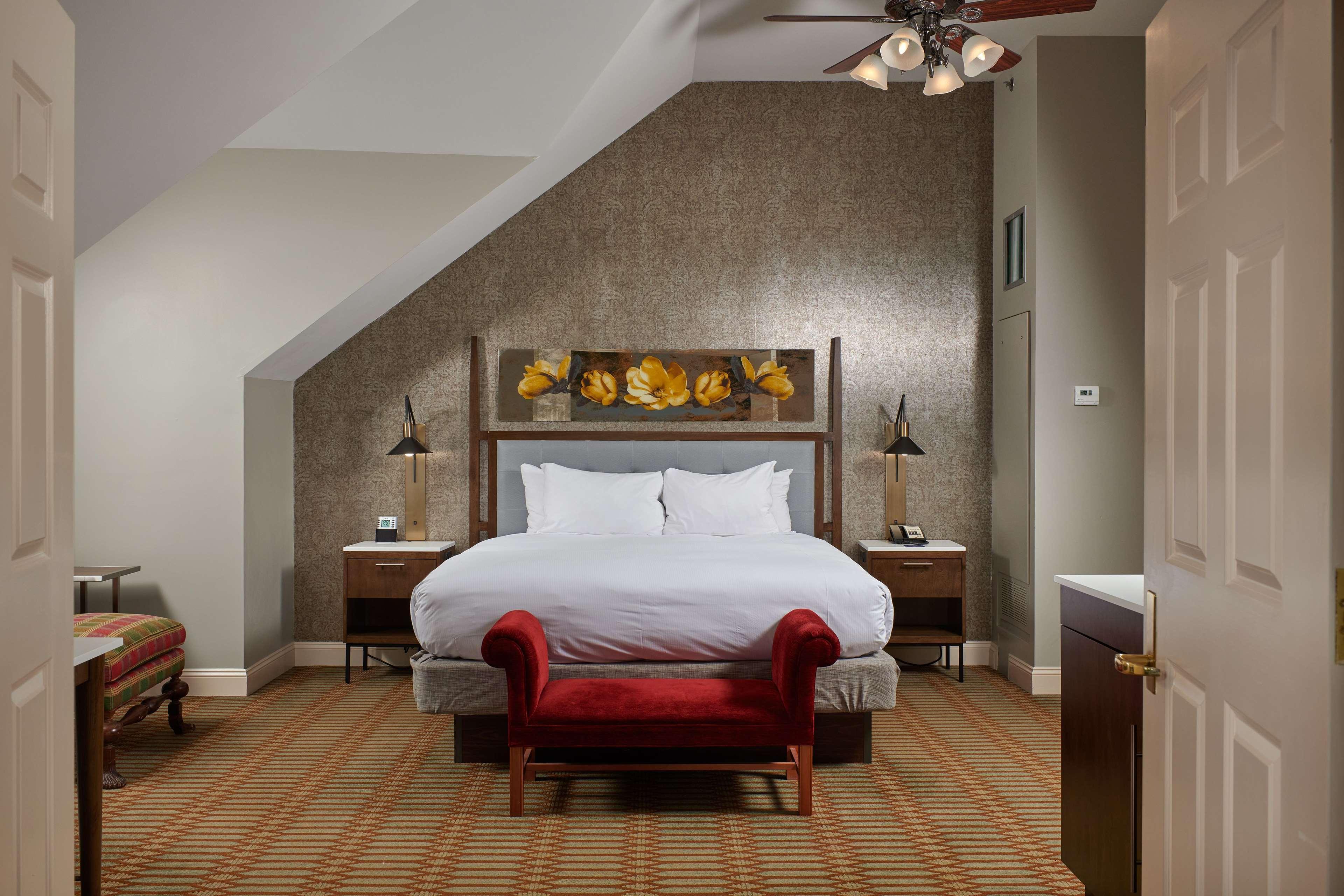 Virginia Crossings Hotel, Tapestry Collection By Hilton Glen Allen Ngoại thất bức ảnh