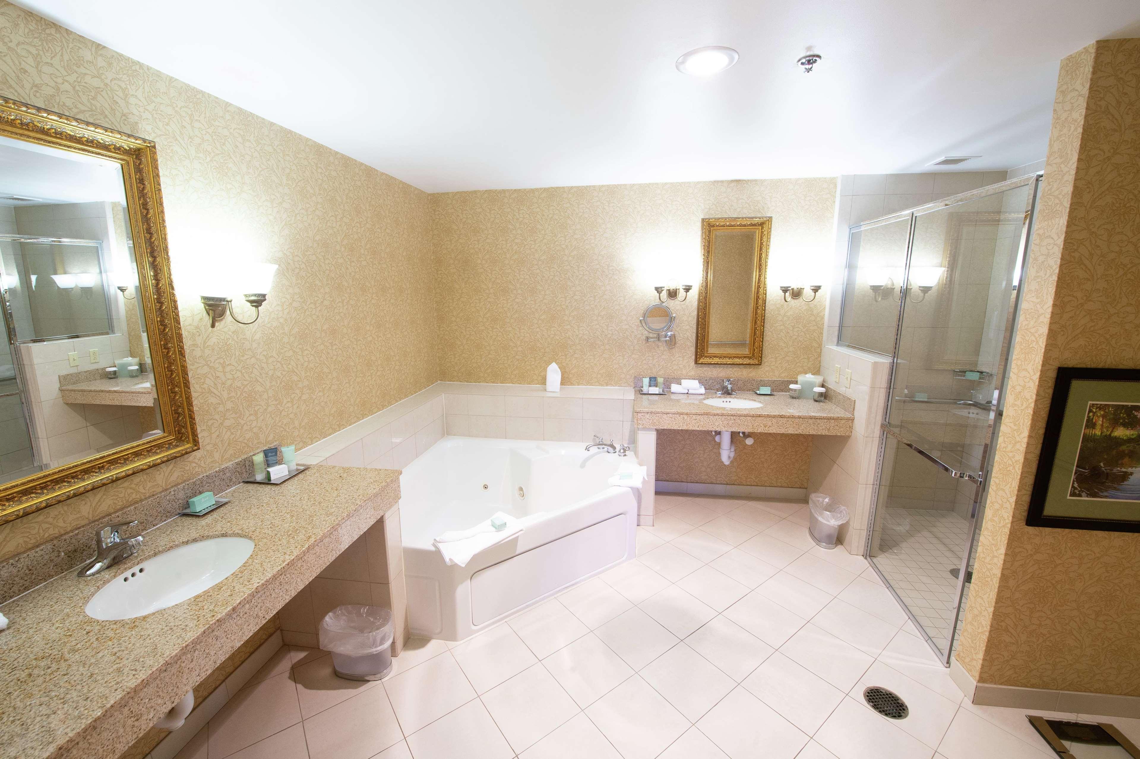 Virginia Crossings Hotel, Tapestry Collection By Hilton Glen Allen Ngoại thất bức ảnh