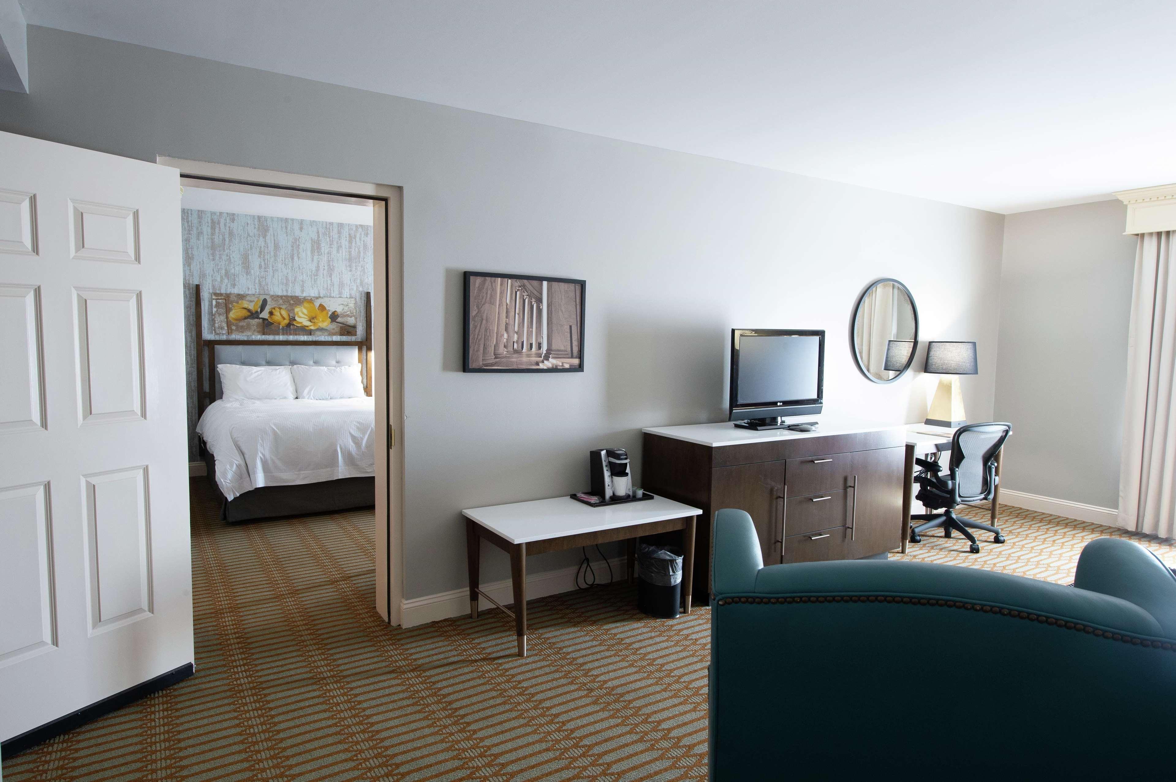 Virginia Crossings Hotel, Tapestry Collection By Hilton Glen Allen Ngoại thất bức ảnh